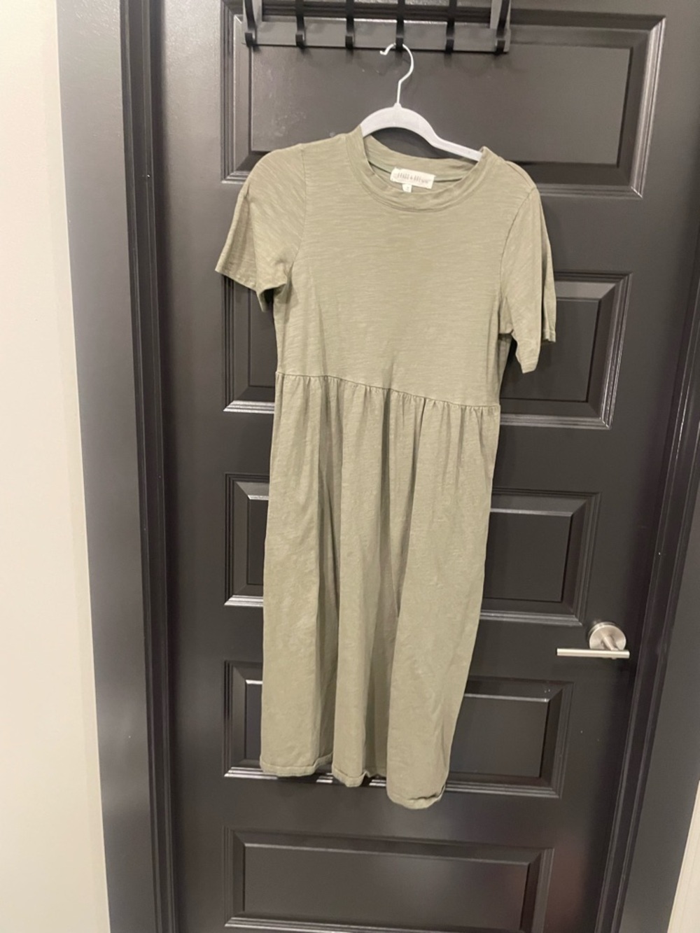 Everyday Olive Green Short Sleeve Midi Dress